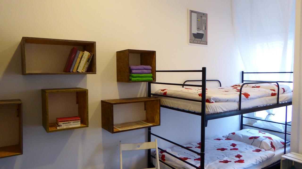 Flyfly Hostel , Darmowy Parking , Rezerwuj Przez Urzadzenia Mobilne -10 Procent Breslavia Exterior foto