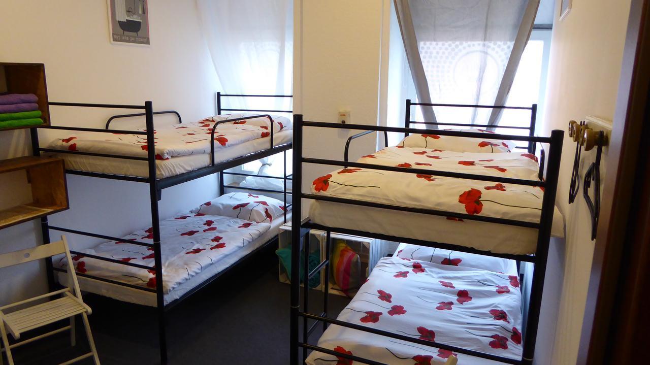 Flyfly Hostel , Darmowy Parking , Rezerwuj Przez Urzadzenia Mobilne -10 Procent Breslavia Exterior foto