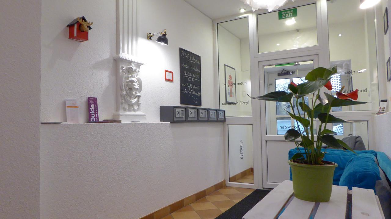 Flyfly Hostel , Darmowy Parking , Rezerwuj Przez Urzadzenia Mobilne -10 Procent Breslavia Exterior foto