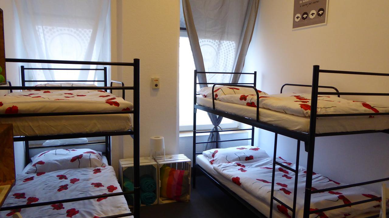 Flyfly Hostel , Darmowy Parking , Rezerwuj Przez Urzadzenia Mobilne -10 Procent Breslavia Exterior foto